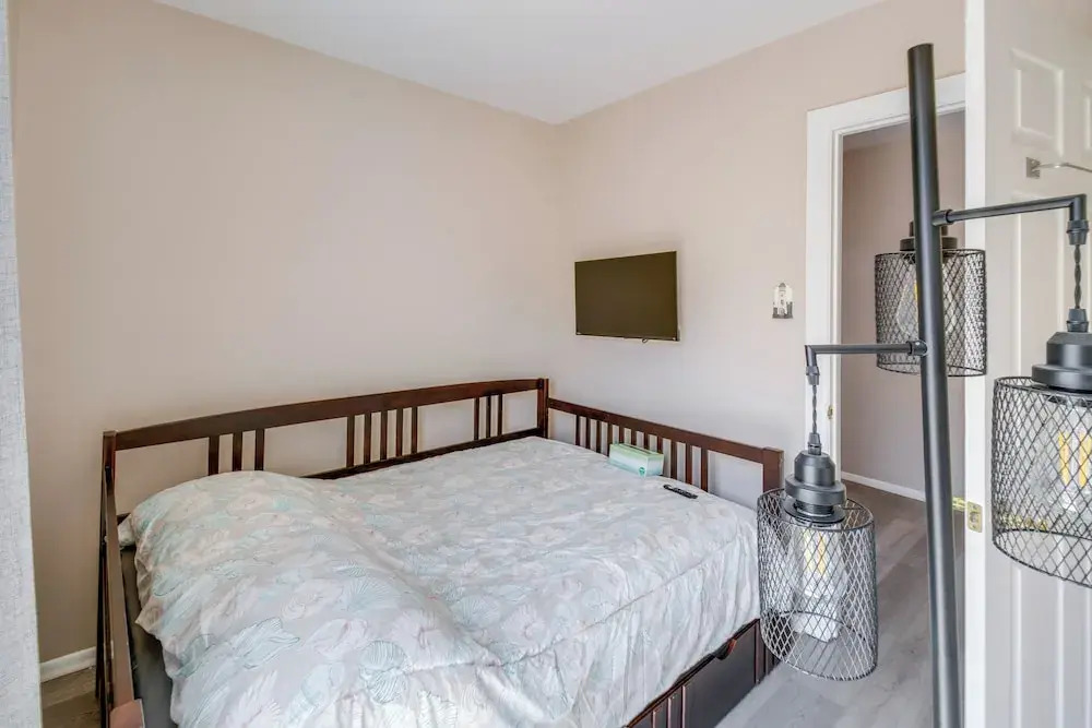 Walk to Brigantine Beach: Condo w/ Furnished Patio