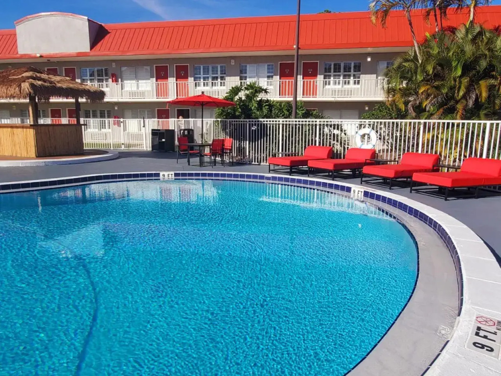 Vero Beach Inn & Suites Vero Beach I-95