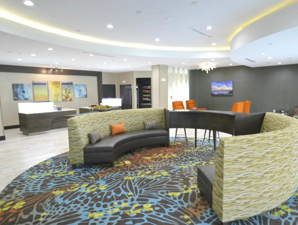 Holiday Inn Express And Suites Pasadena Houston Southeast by IHG