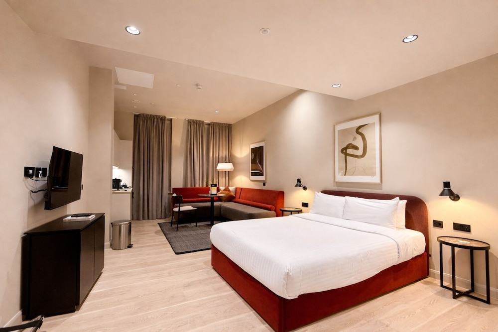 VCity Suites at The Teacher