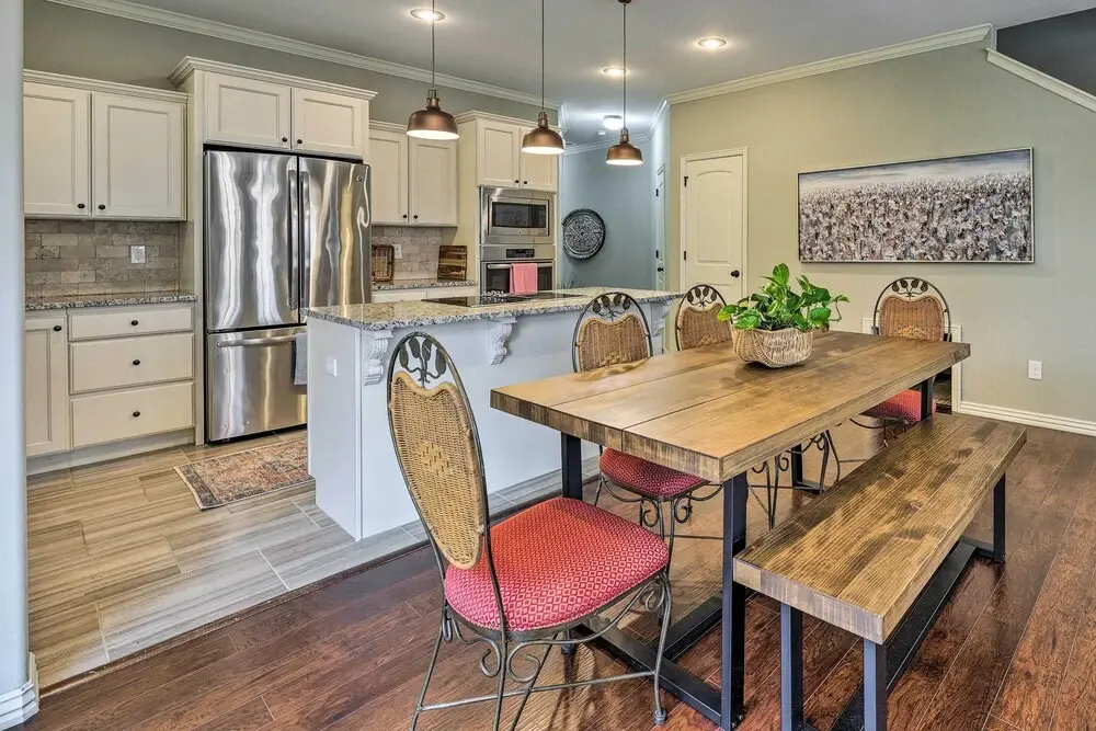 Fayetteville Home Near University of Arkansas