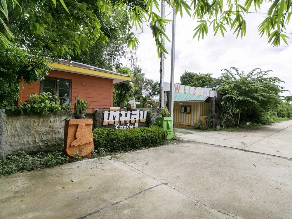 OYO 947 Therm Suk Resort