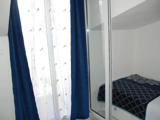 Room near the center
