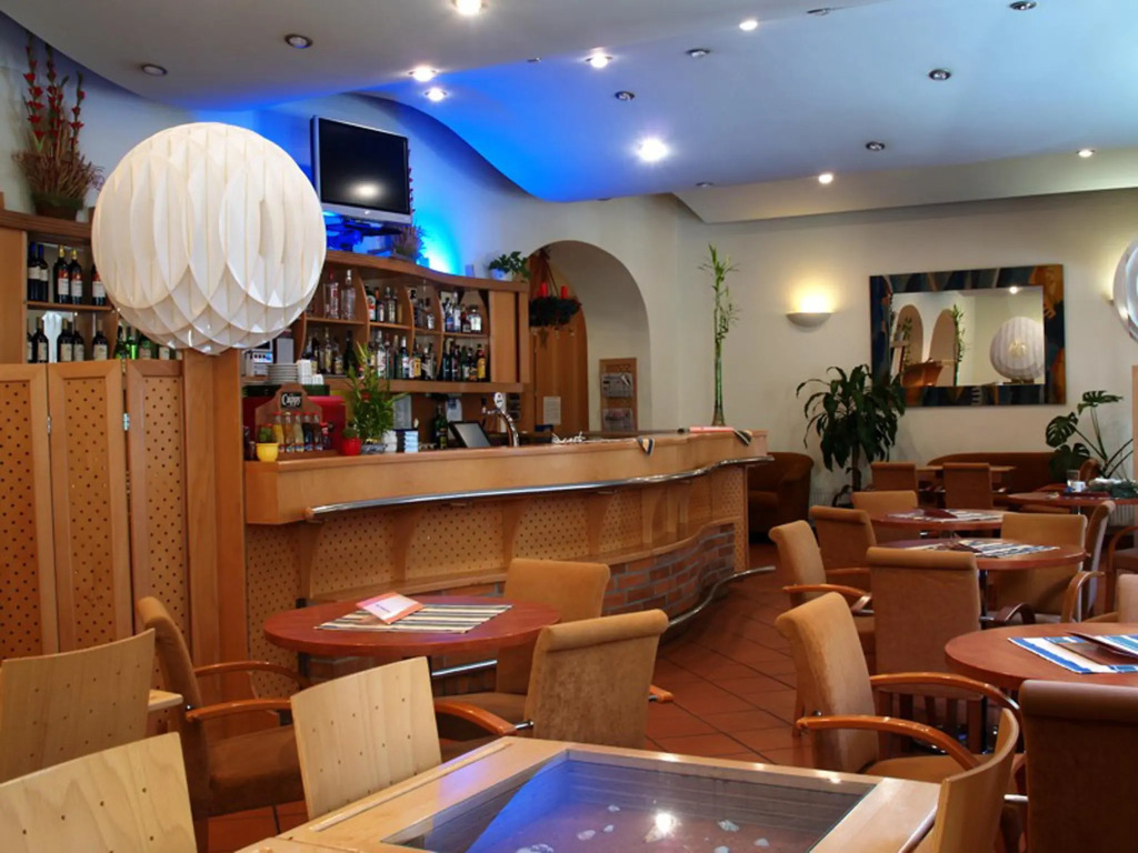 EA Hotel Tosca