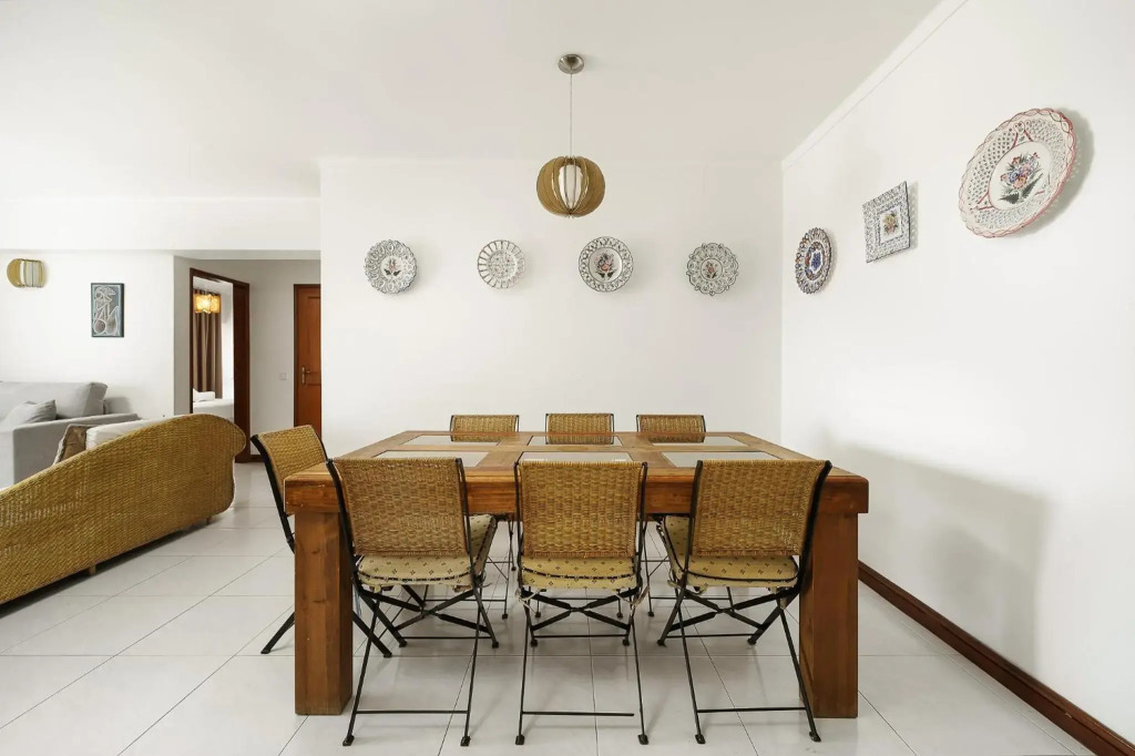 Tropicana Apartment