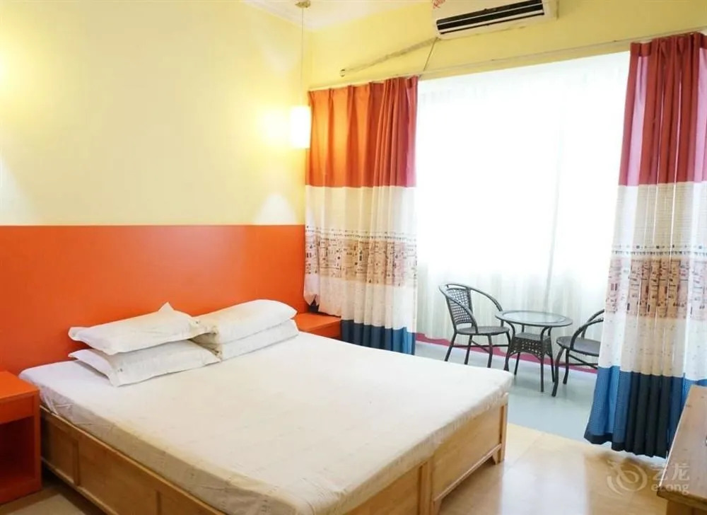 Yijia Youth Hostel