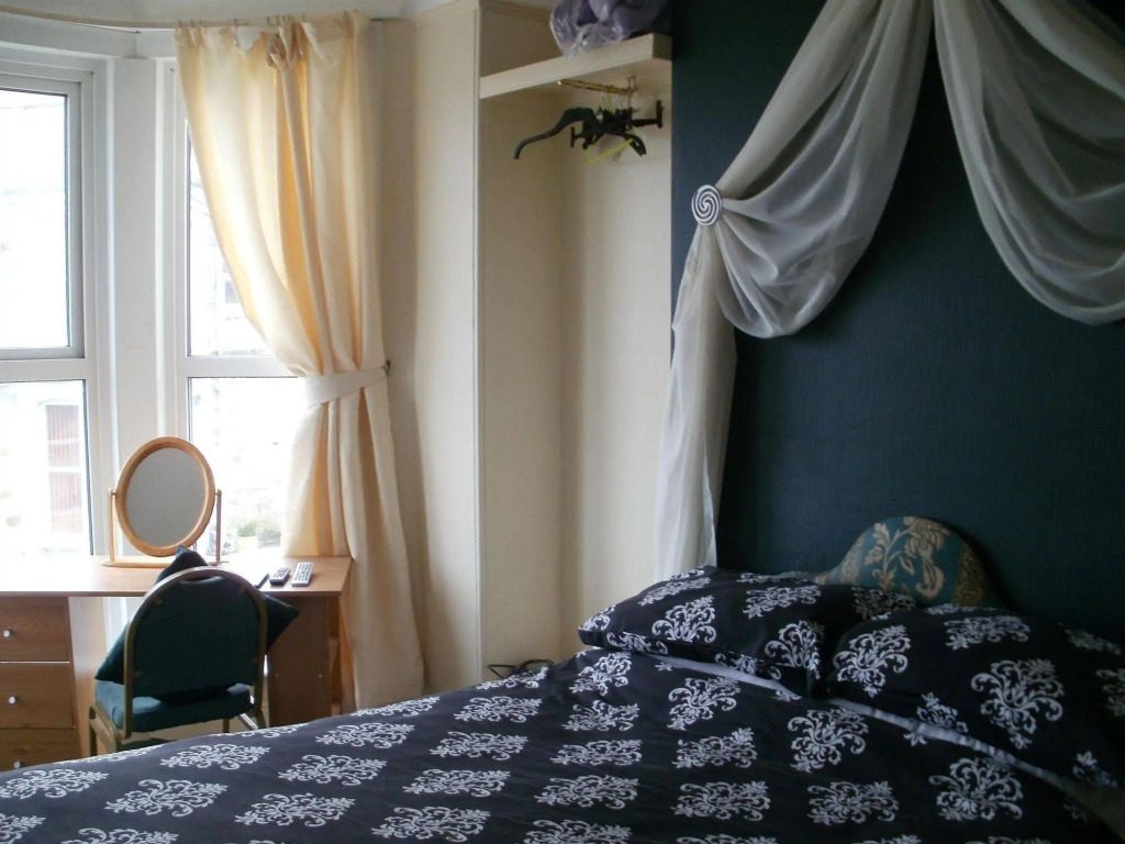 The Croft Hotel - Bed & Breakfast