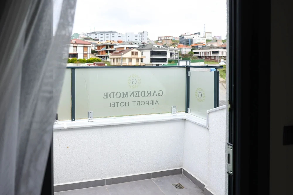 Gardenmode Airport Hotel