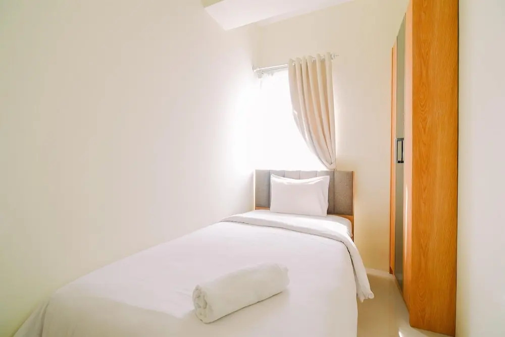 Warm And Cozy Living 2Br Bogorienze Apartment