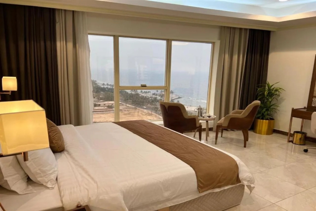 Seafront Luxury Suites Jeddah Corniche