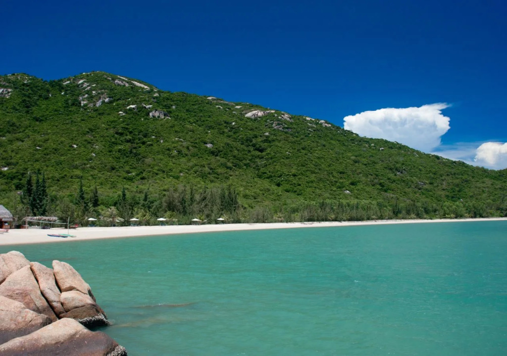 LAlya Ninh Van Bay