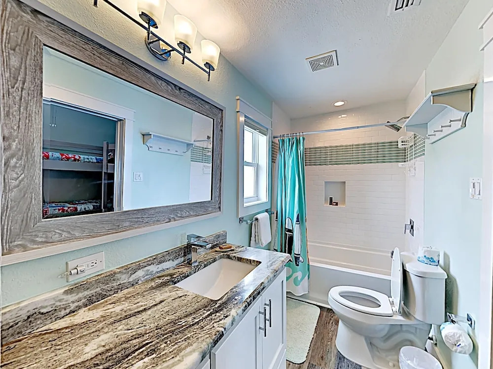 Beachfront Luxury 3BR/3BA Lost Colony Property by RedAwning