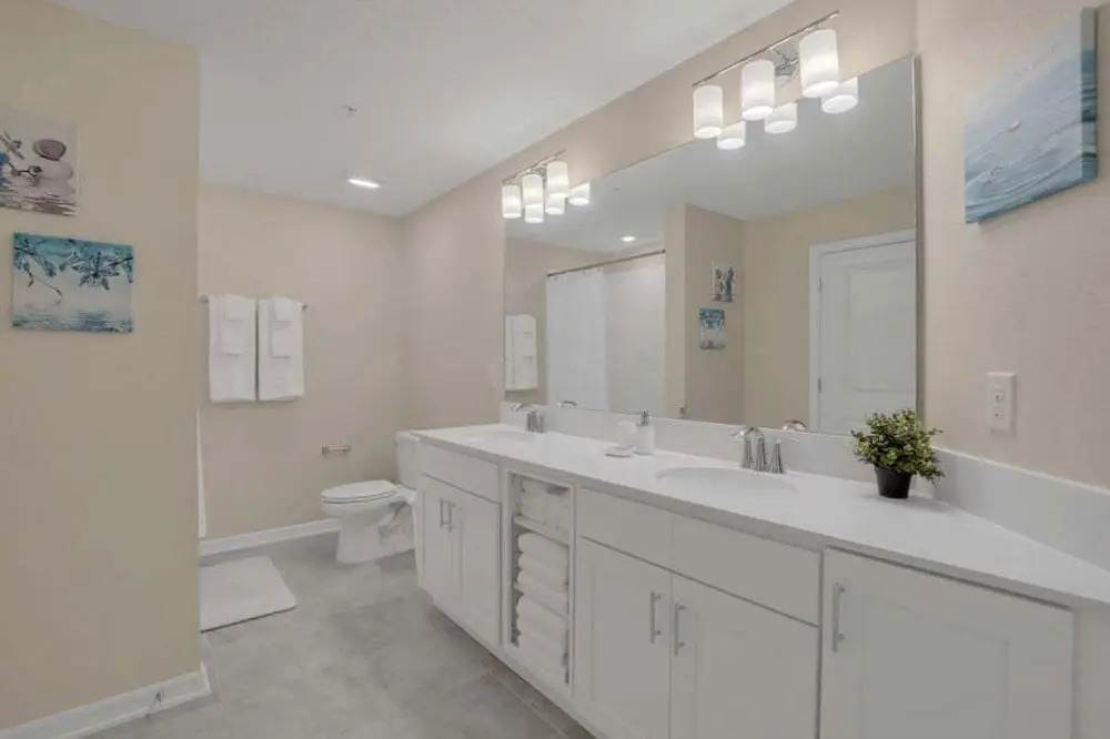 Precious Condo 8min to Disneyworld Resort Access St105