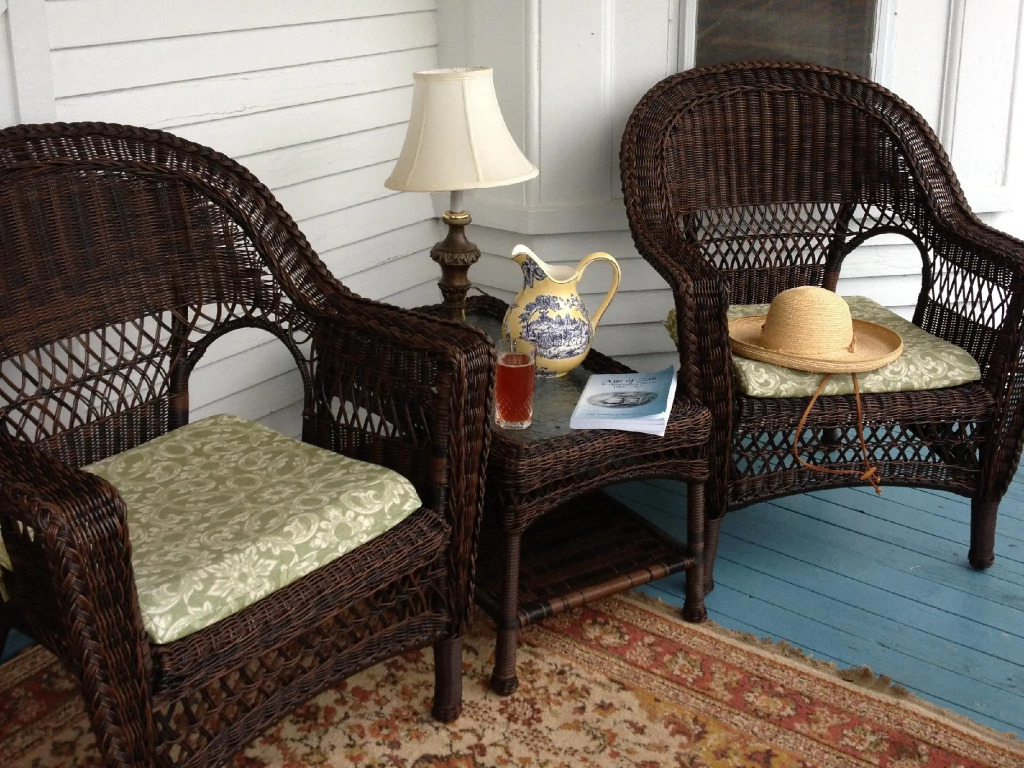 A Seafaring Maiden Bed and Breakfast