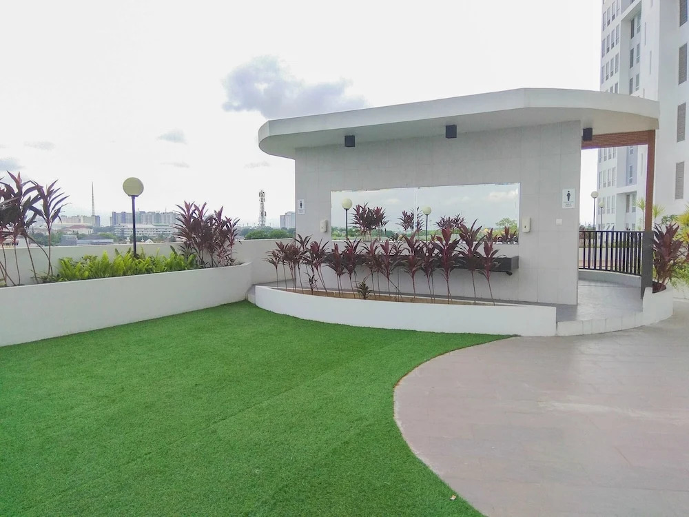 Fully Furnished And Cozy 2Br Apartment At Patraland Urbano