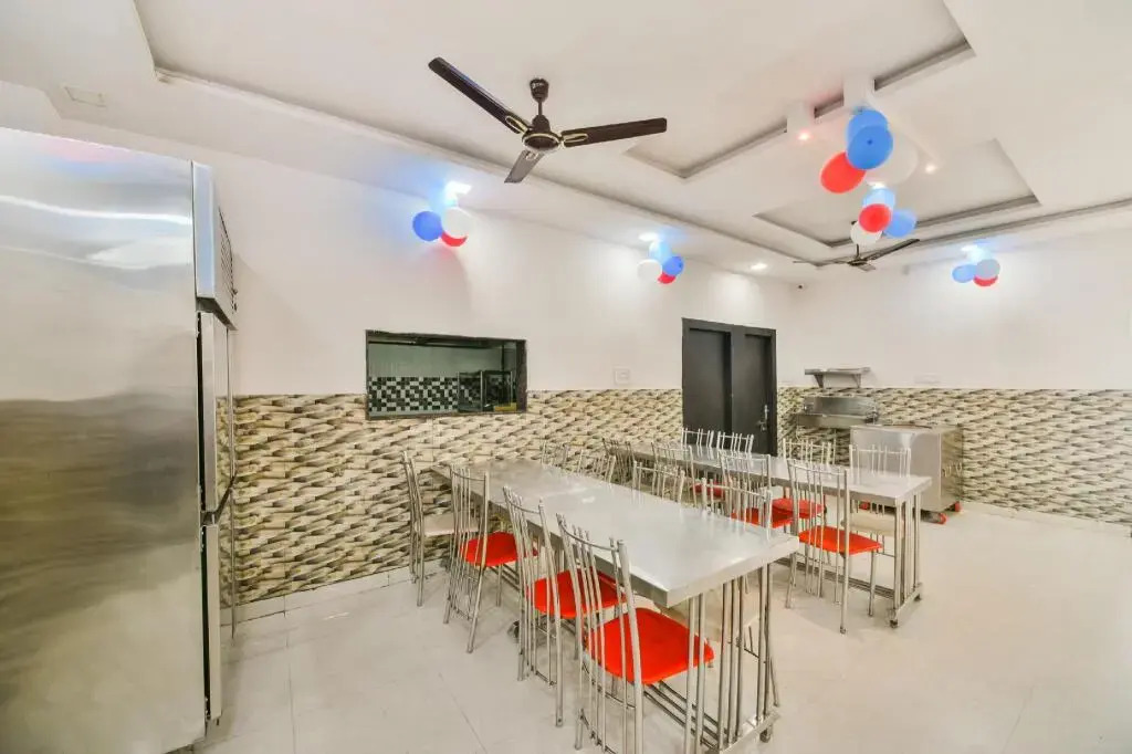 Hotel Skyway by OYO Rooms