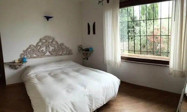 casa intera giardino e piscina