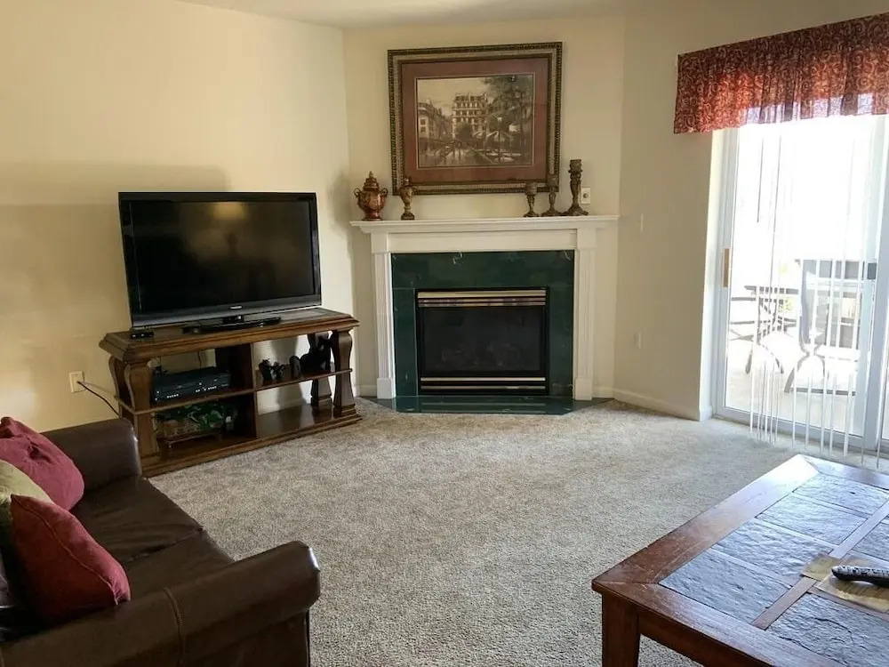 Whispering Pines 524