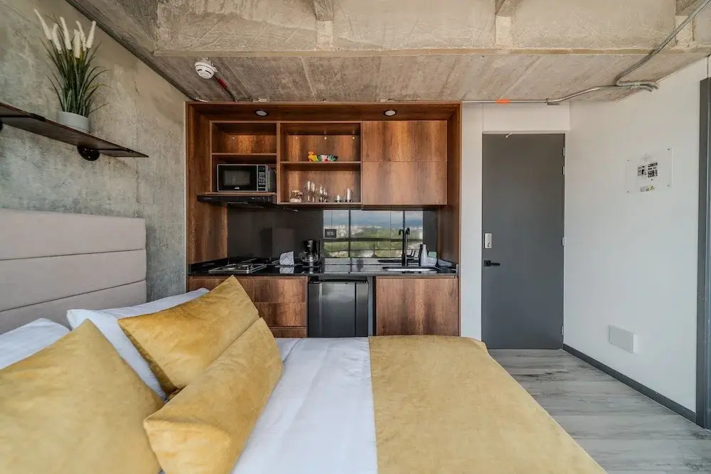 Epic Suites x Ahead