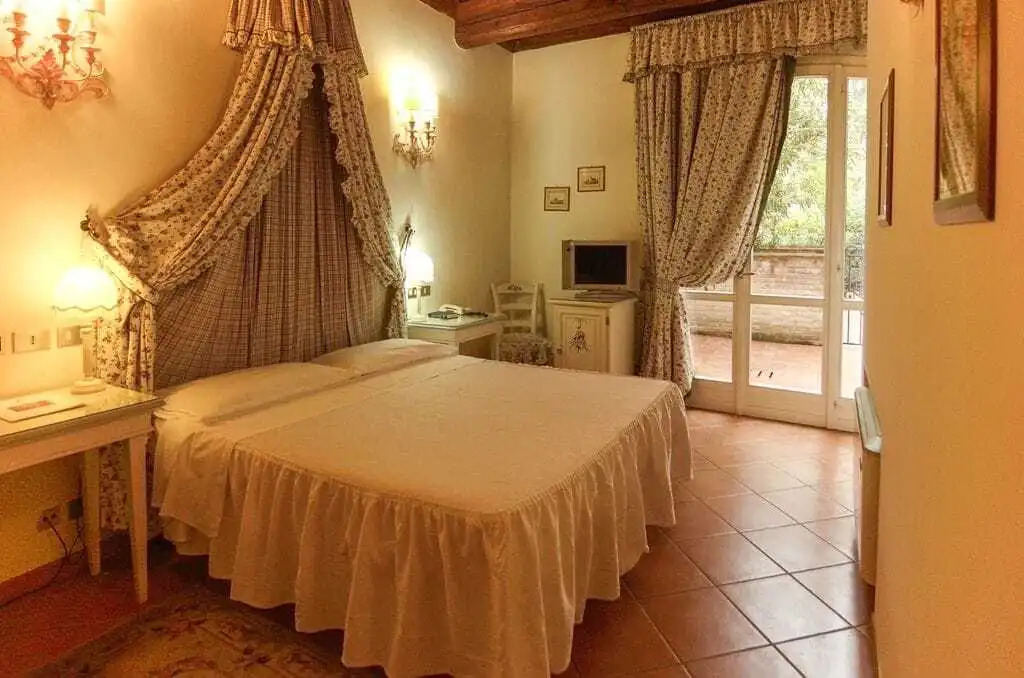 Princess Art Hotel