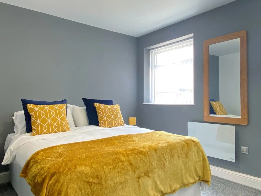 Mayfair Suite Sasco Apartments