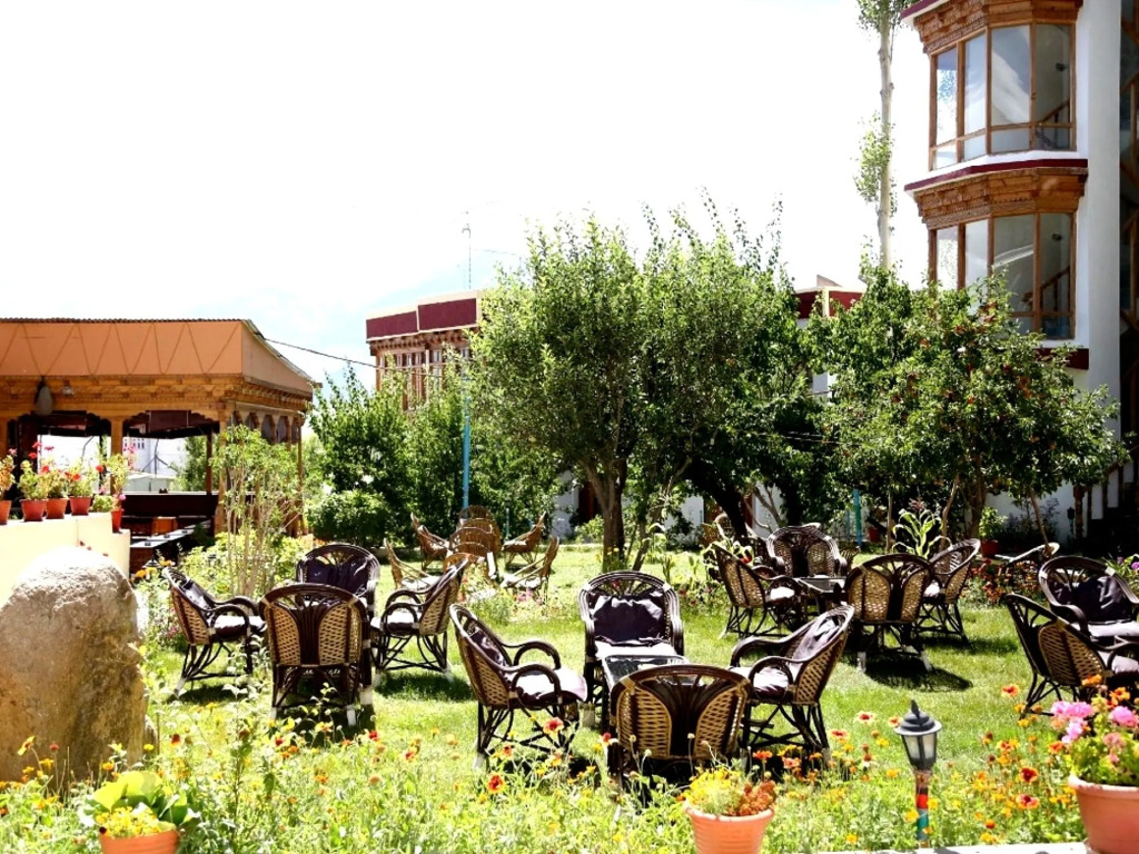 TIH Hotel Royal Palace