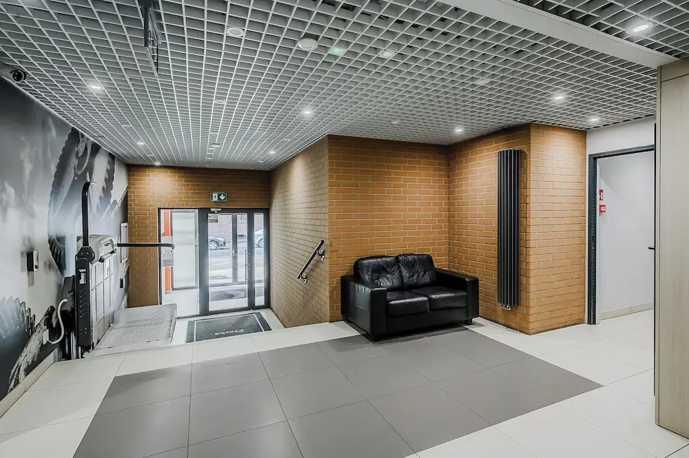 Lumina 3-room apart with large terrace