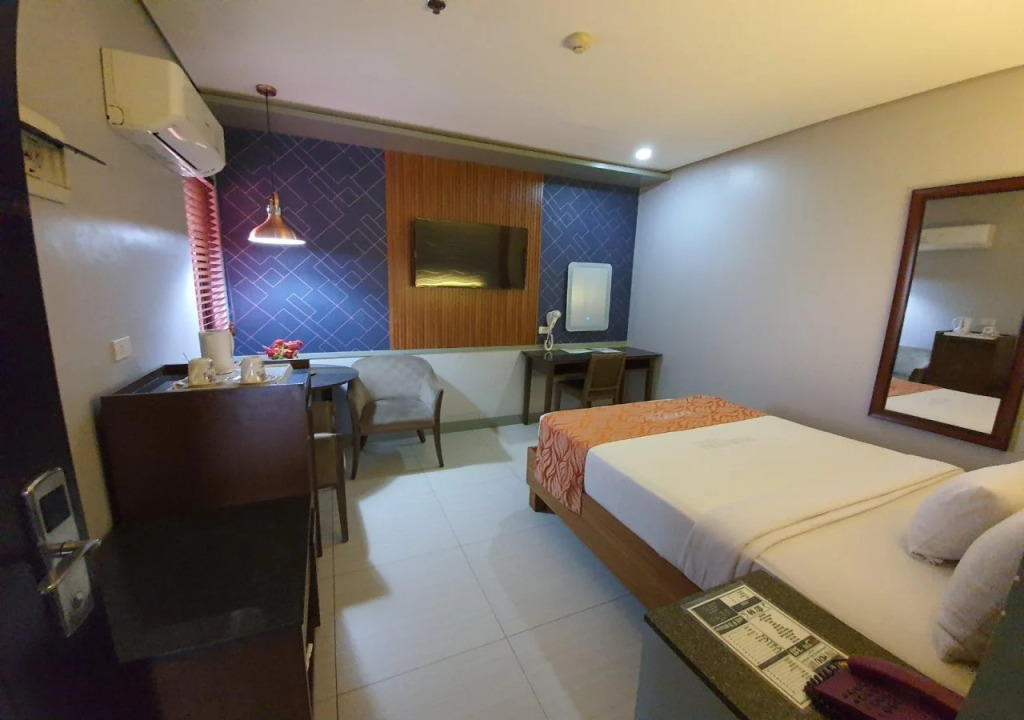 MODA Mariposa Budget Hotel - Anonas