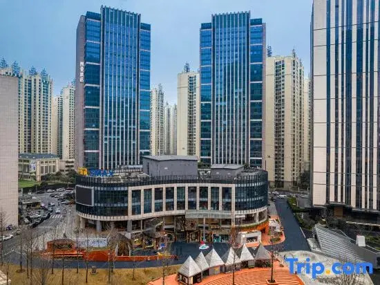 Chaoman Hotel (Guiyang North Railway Station Guanshanhu Exhibition City Branch)