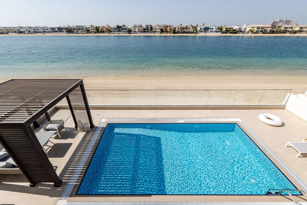 5Bed Villa-A Beach and Private Pool Palm