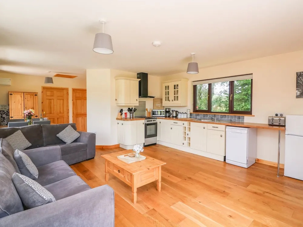 Cherry Tree Lodge