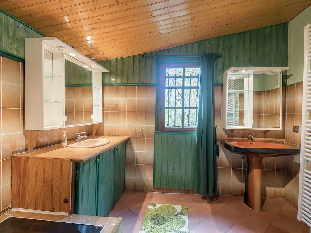 Charming Retreat in Bouniagues