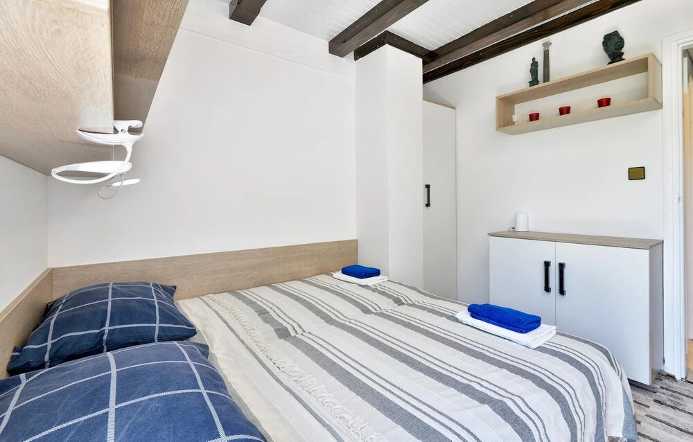 Cozy Home In Donji Zvecaj With Sauna