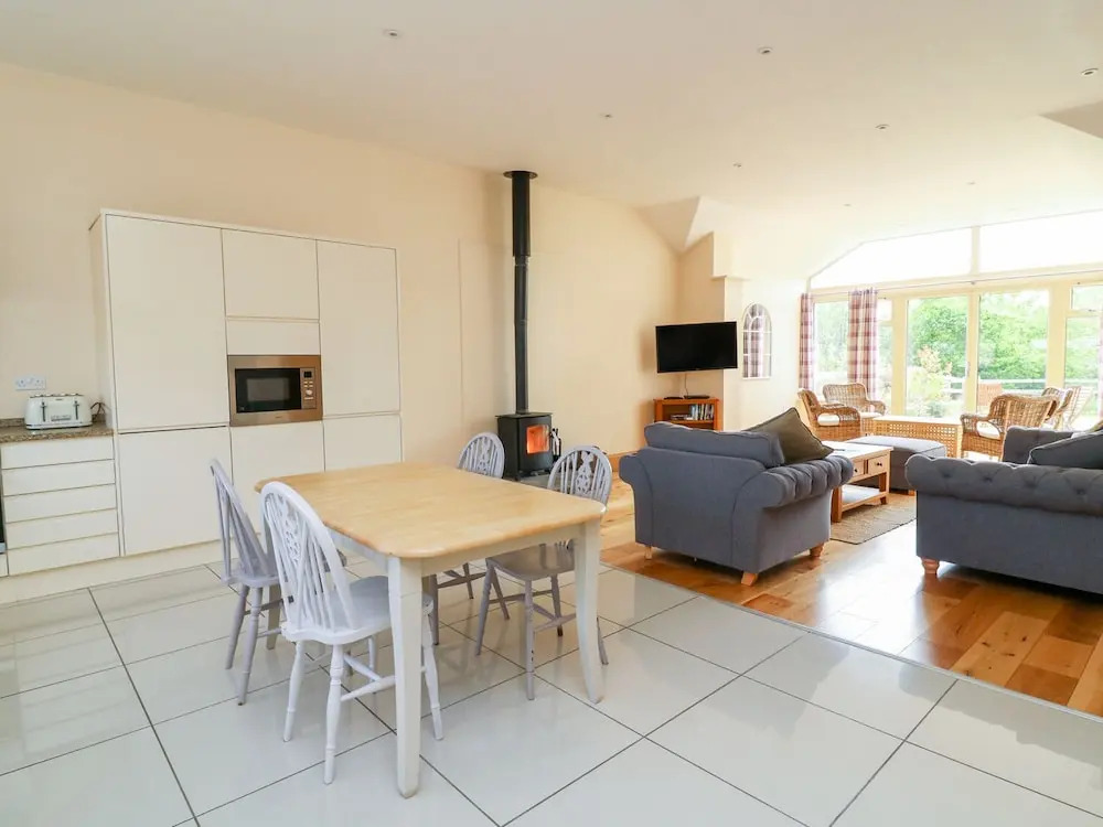 Dinkley Cottage