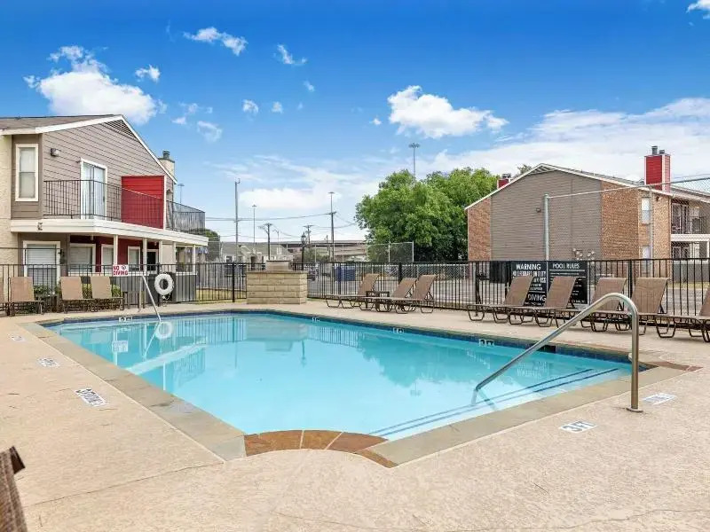 Landing Apartments - Quail Ridge