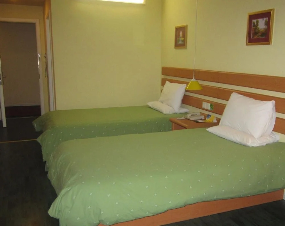 Qingdao Home Inn - Wuyishan Road