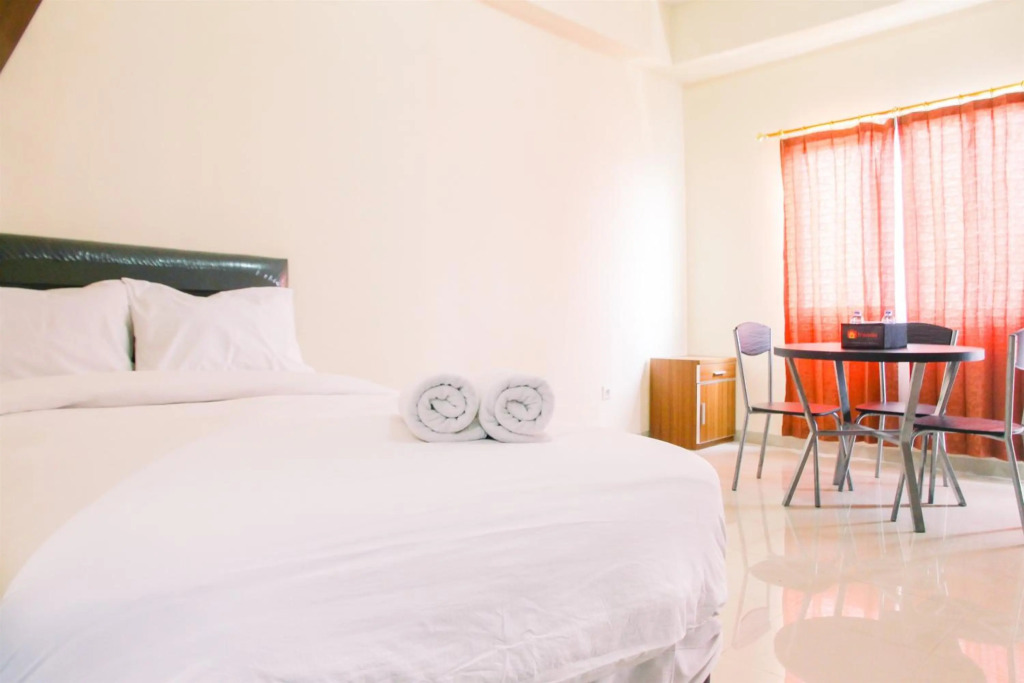 Spacious Studio Room @ Park View Condominium Apartment