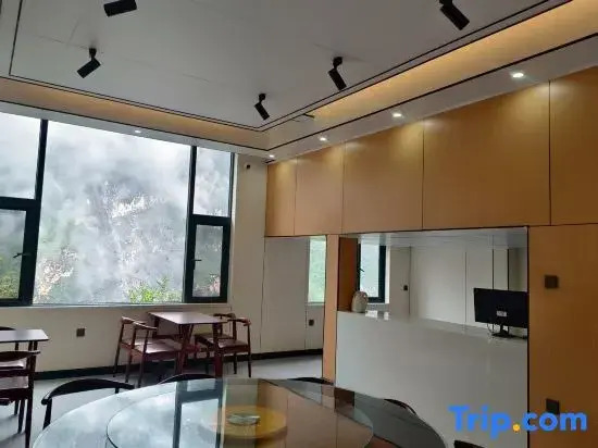 Xiapan Home Homestay (Tiger Leaping Gorge)