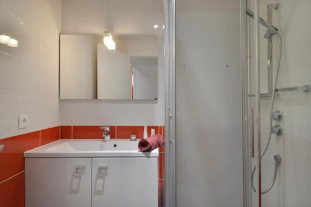 Residence Saintjacques Five-roomed Apartment for 11 People of 109 m2 S902