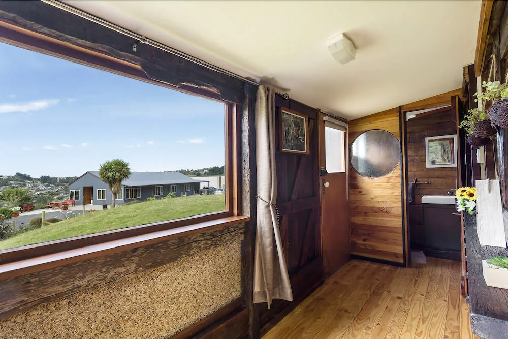 The Rustic Retreat