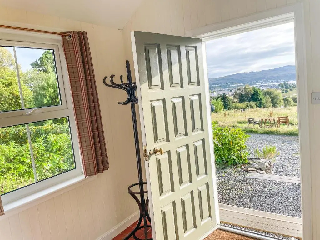 Old Kyle Farm - Stunning Views - 2 mins from Skye Bridge
