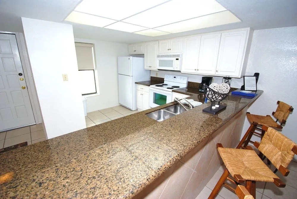 Saida III Condo Unit #3903 2 Bedrooms 2 Bathrooms Condo