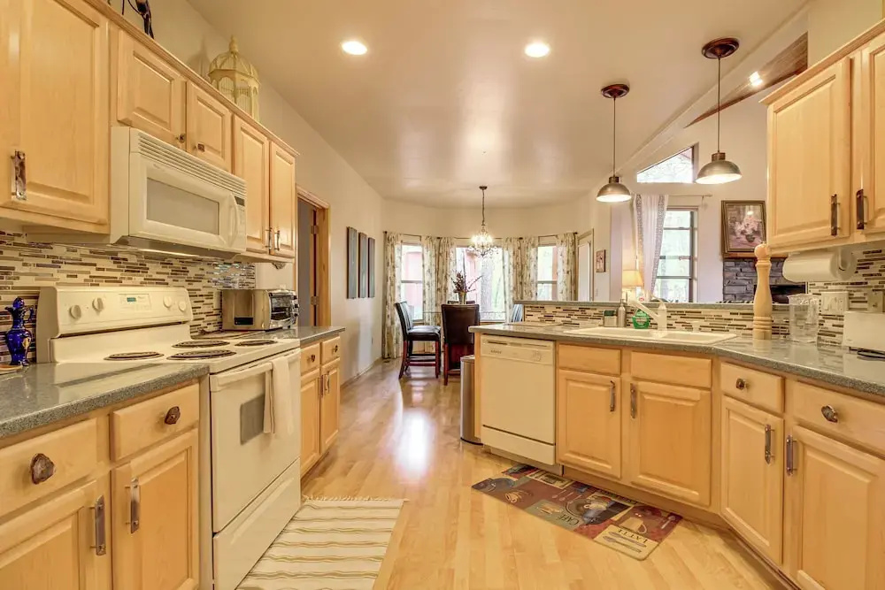 Trial Access On-site! Pinetop Retreat Near Golf