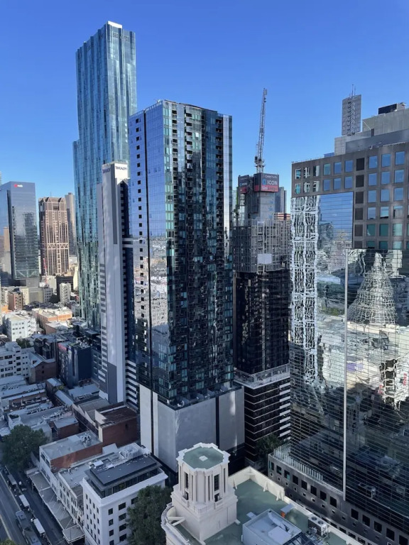 Readyset Apartments at Empire