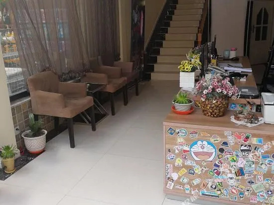 Dandelion Theme Hotel
