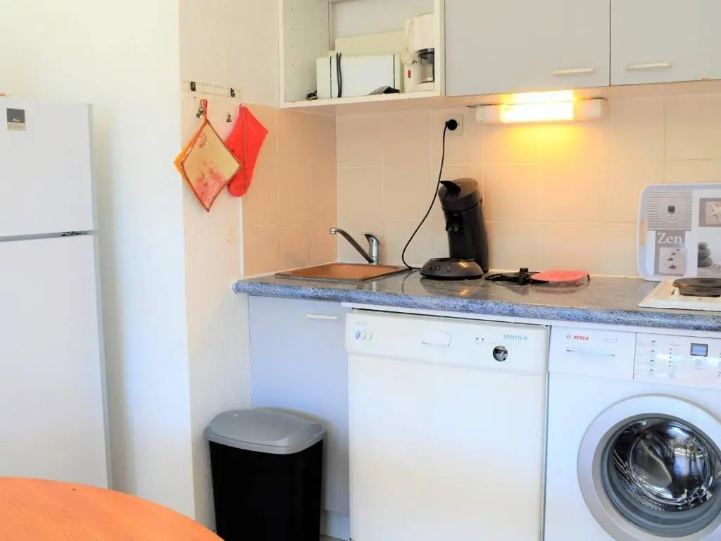 Appartement Le Lavandou, 2 pièces, 4 personnes - FR-1-251-292