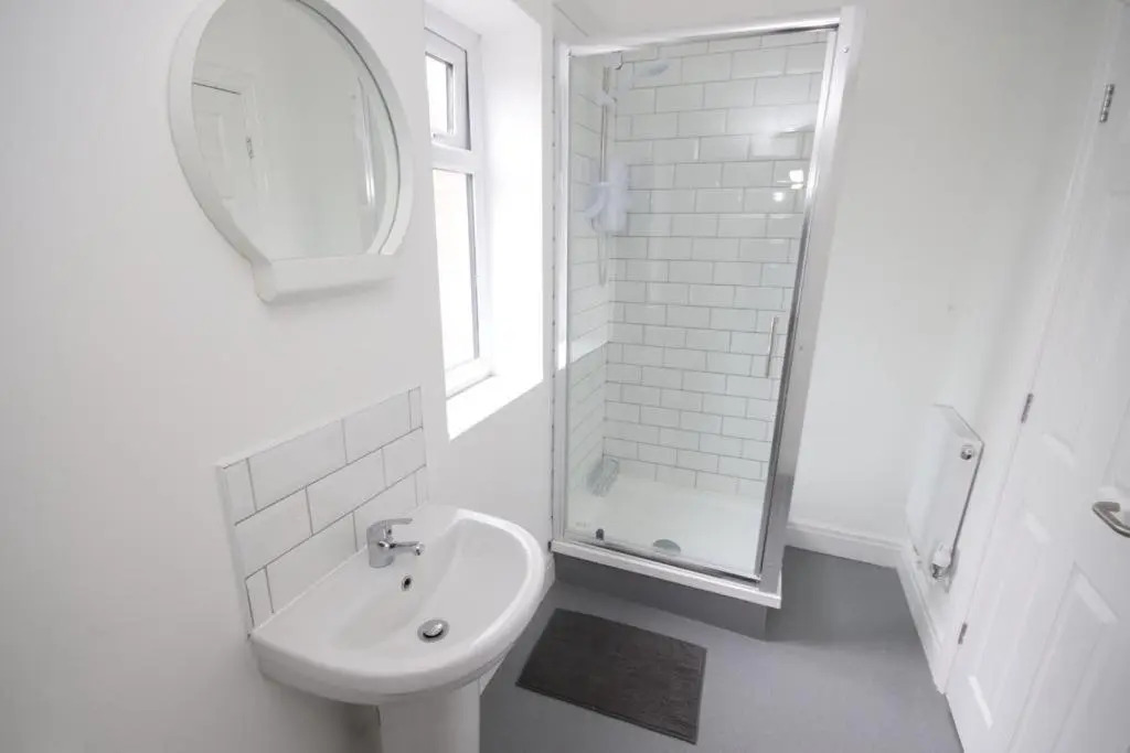 Stylish 7 Bed House, close to City Centre