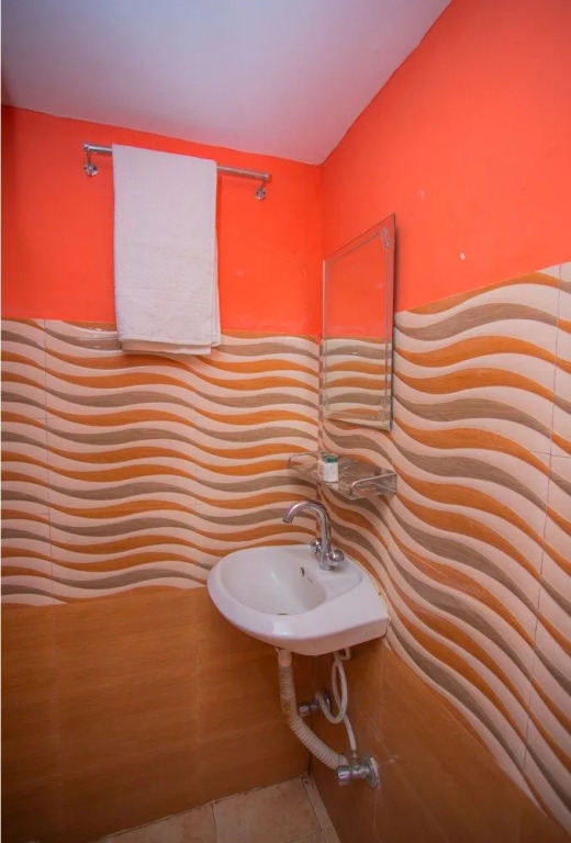 OYO 296 Subine Guest Inn