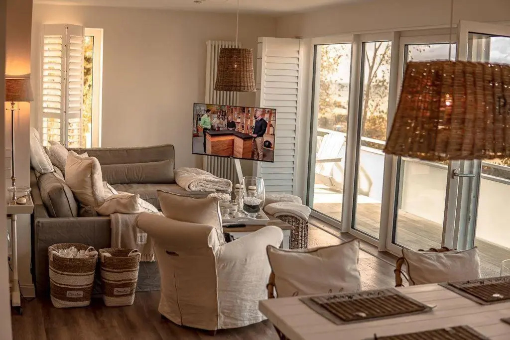 Luxurioese-Ferienwohnung-direkt-am-Strand-4DP212