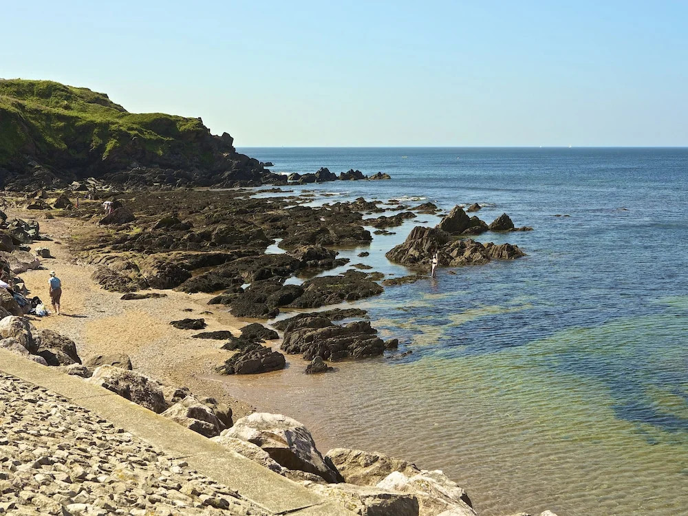 7 Thurlestone Rock